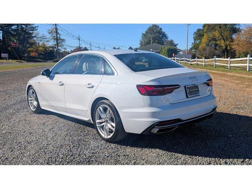 2022 Audi A4 45 S line Premium Plus