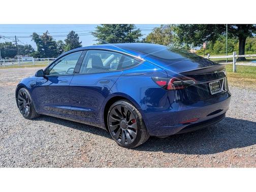 2023 Tesla Model 3 Performance