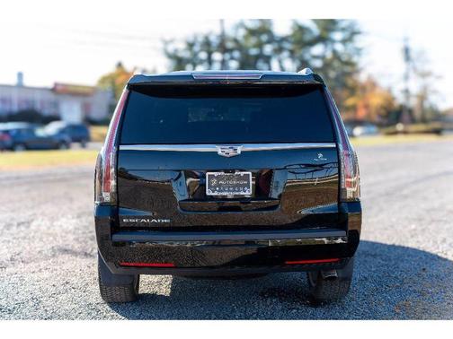 2018 Cadillac Escalade Platinum