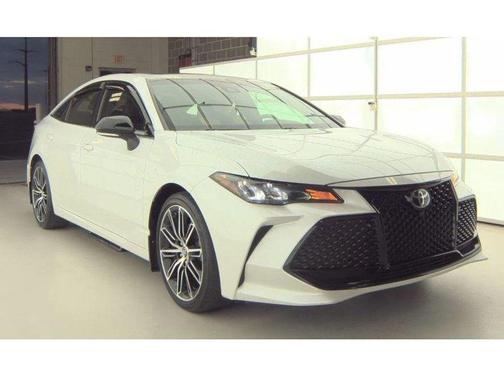 2019 Toyota Avalon XSE