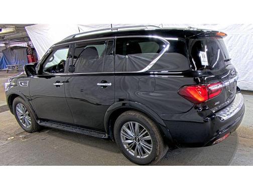 2021 INFINITI QX80 Luxe