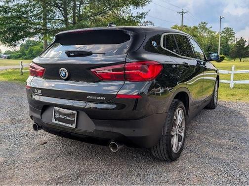 Black Sapphire Metallic 2019 BMW X2 xDrive28i