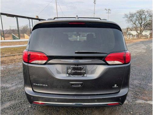 2018 Chrysler Pacifica Touring-L