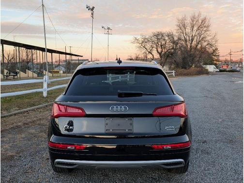 2018 Audi Q5 2.0T Tech Premium