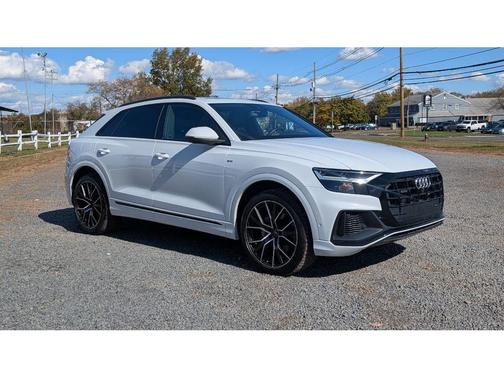 2021 Audi Q8 55 Premium