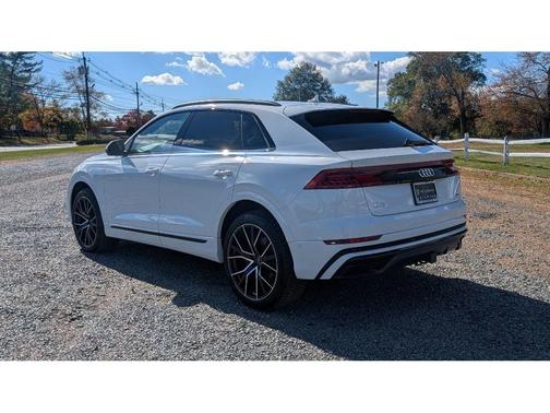 2021 Audi Q8 55 Premium