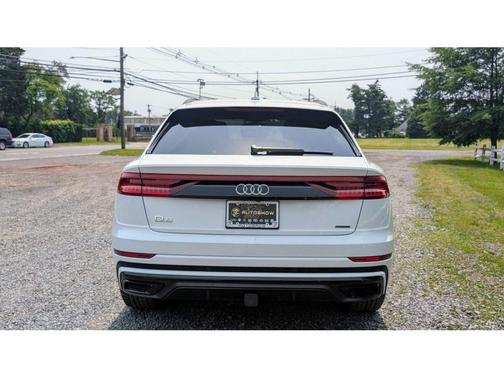 2021 Audi Q8 55 Premium