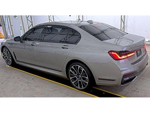 2022 BMW 750 i xDrive