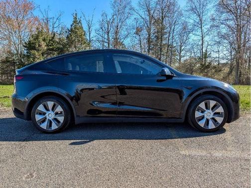 Black 2021 Tesla Model Y Long Range