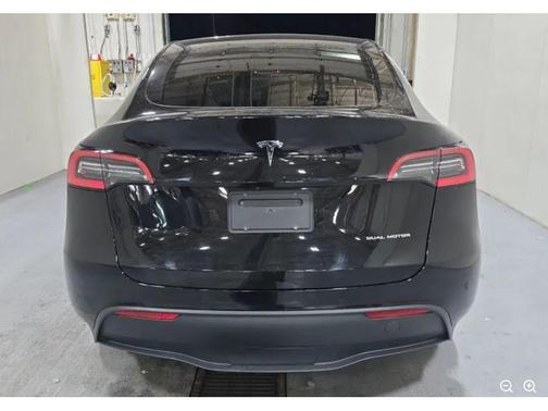 Black 2021 Tesla Model Y Long Range
