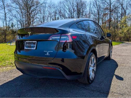 Black 2021 Tesla Model Y Long Range