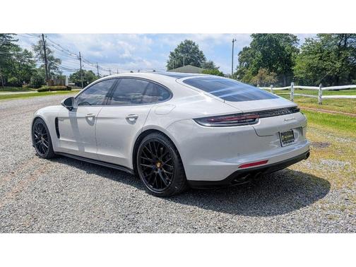 2020 Porsche Panamera 4