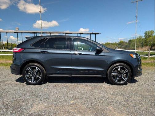Stone Blue Metallic 2022 Ford Edge ST