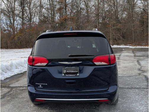 2018 Chrysler Pacifica Touring-L Plus