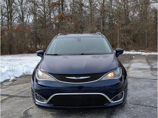 2018 Chrysler Pacifica Touring-L Plus