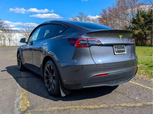 Gray 2023 Tesla Model Y Long Range