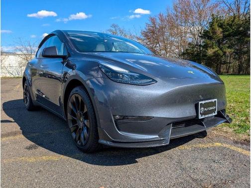 Gray 2023 Tesla Model Y Long Range