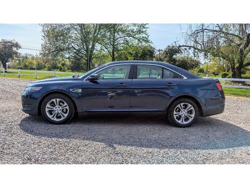 2016 Ford Taurus SEL