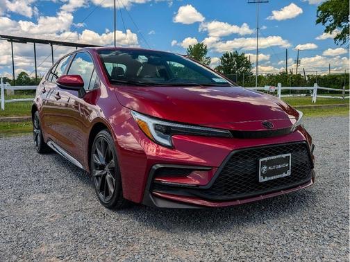 Ruby Flare Pearl 2023 Toyota Corolla SE