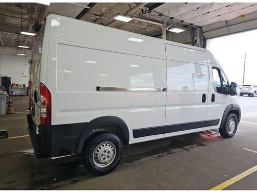 Bright White Clearcoat 2026 RAM ProMaster 2500 High Roof