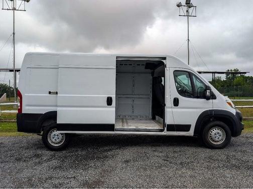 Bright White Clearcoat 2026 RAM ProMaster 2500 High Roof