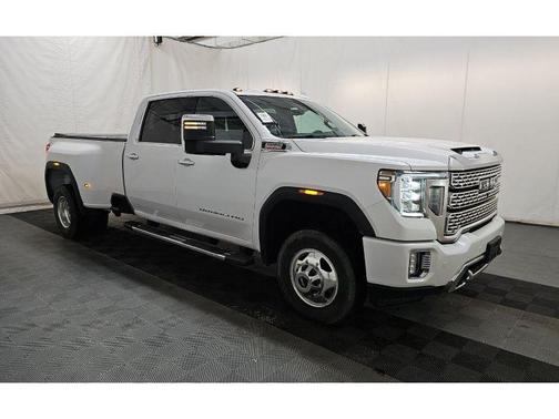 White Frost Tri-Coat 2020 GMC Sierra 3500 Denali