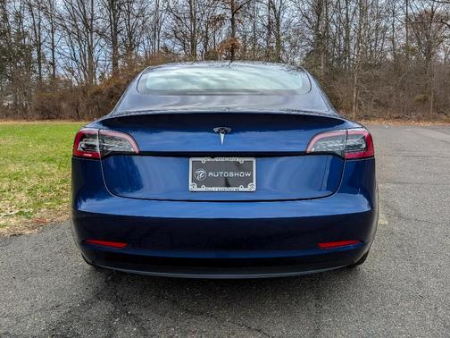 Deep Blue Metallic 2023 Tesla Model 3 Base