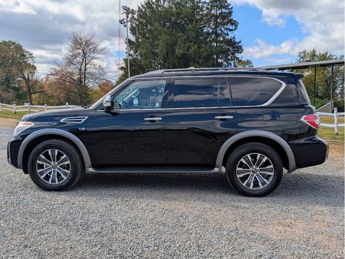 2017 Nissan Armada SL