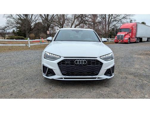 2022 Audi A4 45 S line Premium Plus