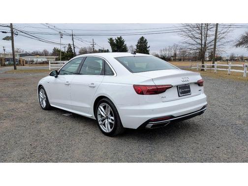 2022 Audi A4 45 S line Premium Plus