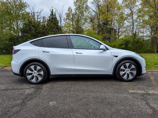 Pearl White Multi 2021 Tesla Model Y Long Range