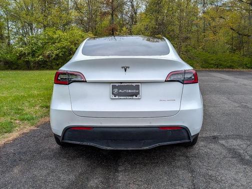 Pearl White Multi 2021 Tesla Model Y Long Range