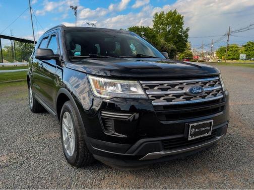 Shadow Black 2018 Ford Explorer XLT