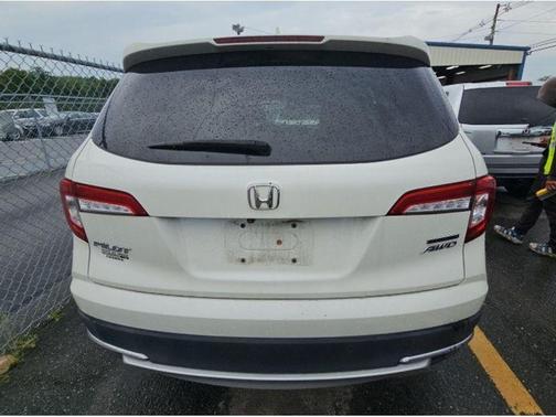 2019 Honda Pilot Touring 8-Passenger