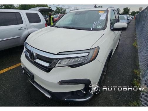 2019 Honda Pilot Touring 8-Passenger