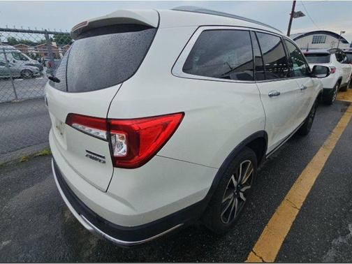 2019 Honda Pilot Touring 8-Passenger
