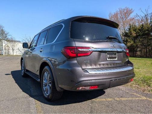 Anthracite Gray 2024 INFINITI QX80 Luxe