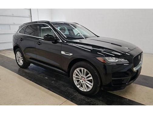 2017 Jaguar F-PACE 35t Prestige