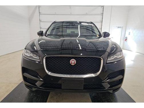 2017 Jaguar F-PACE 35t Prestige