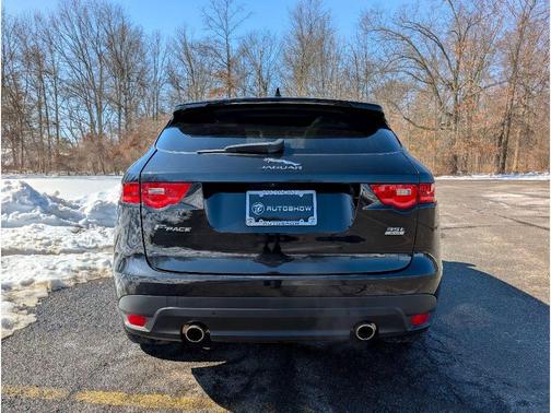 2017 Jaguar F-PACE 35t Prestige