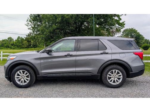 2021 Ford Explorer Base