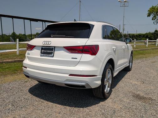 Ibis White 2020 Audi Q3 45 Premium