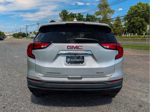 Quicksilver Metallic 2019 GMC Terrain SLE