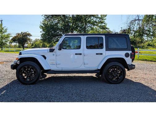 2022 Jeep Wrangler Unlimited 4xe Sahara