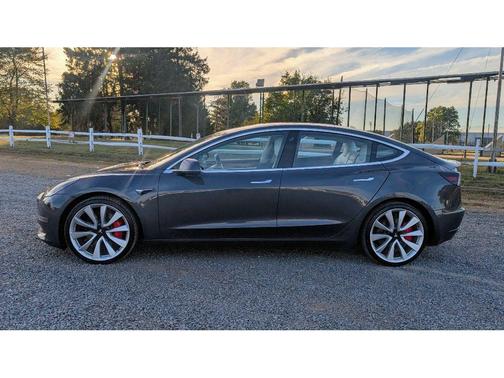 2018 Tesla Model 3 Performance