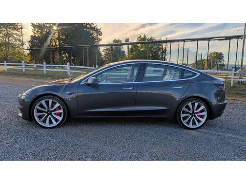 2018 Tesla Model 3 Performance