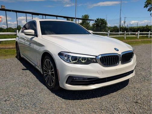 Alpine White 2017 BMW 530 i xDrive