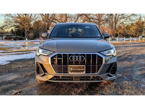 2019 Audi Q3 2.0T S line Premium Plus