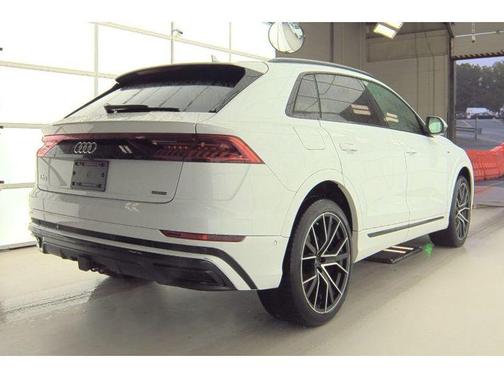 2021 Audi Q8 55 Premium