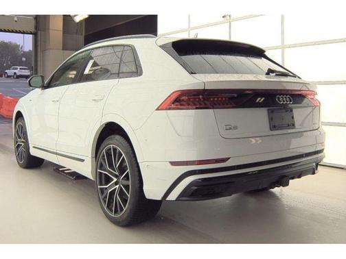 2021 Audi Q8 55 Premium